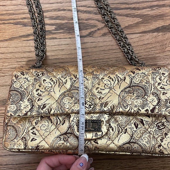 Chanel 🔥limited edition 🔥gold classic medium reissue - Picture 10 of 14